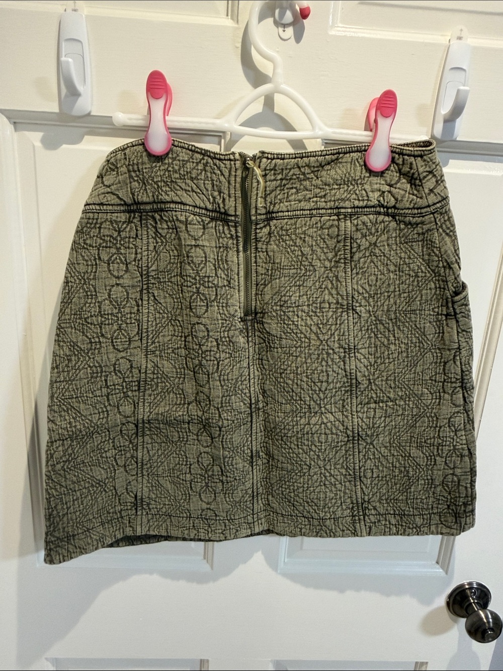 Pilcro Olive Quilted Mini Skirt with Front Pockets - Picture 5 of 6
